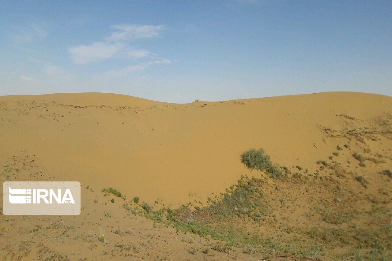 وضعیت بیش از یک میلیون هکتار کانون فرسایش بادی در اصفهان بحرانی اس