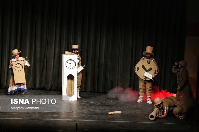 تئاتر شهر قزوین در زمستان میزبان چه برنامه‌هایی است؟