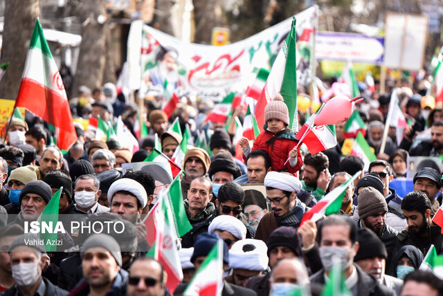 عزت و سربلندی ملت ایران به برکت پیروزی انقلاب است