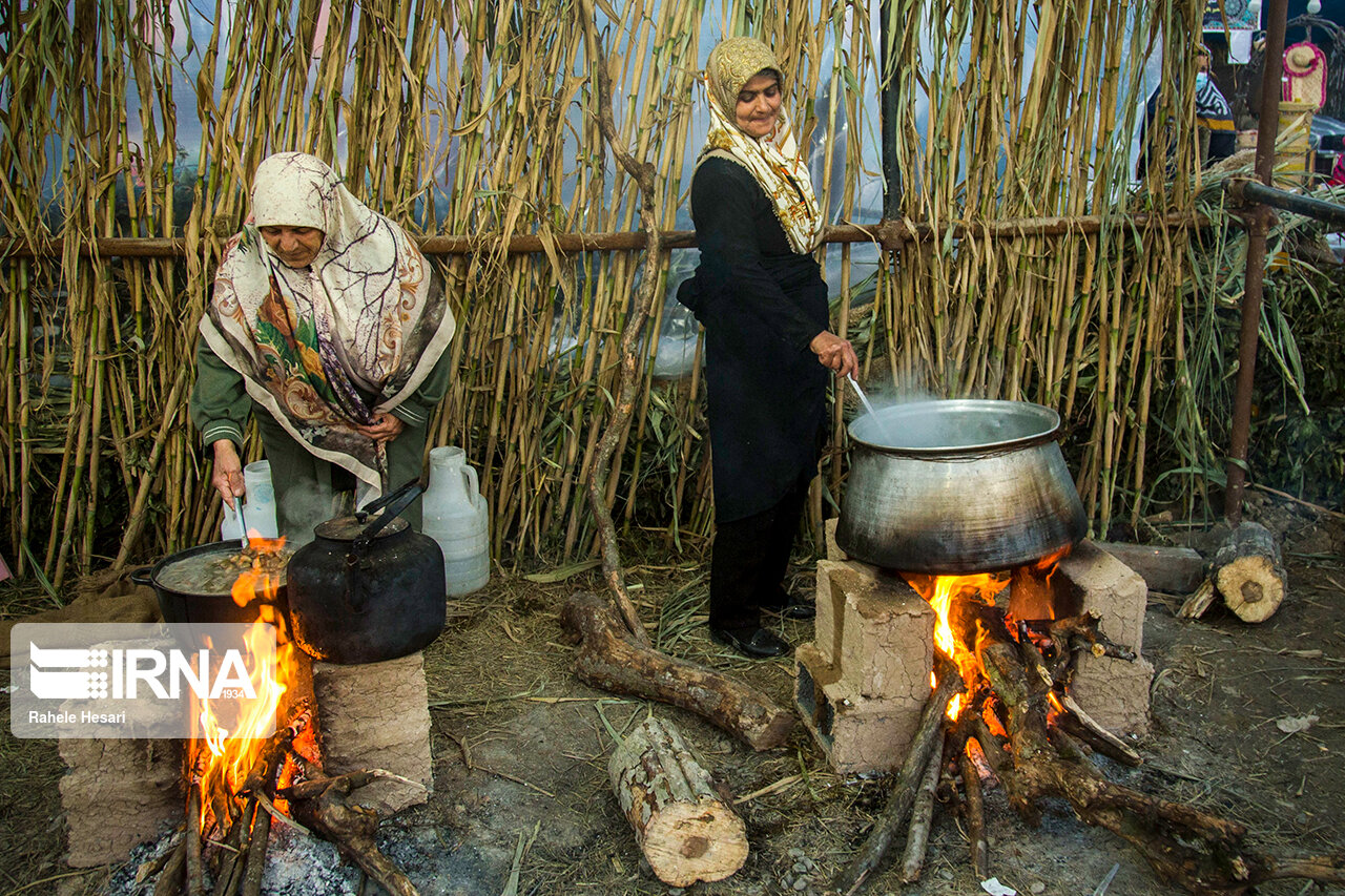 جشنواره غذاهای سنتی ارومیه بهانه‌ای برای توسعه صنعت گردشگری
