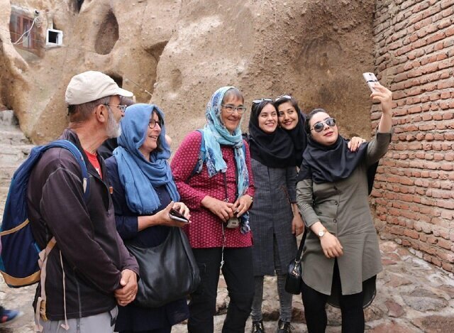 عقب‌ماندگی که زیر فرش پنهان گذاشته شد!