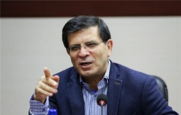 شعر، حاصل هوشمندی در انتخاب کلمات و شناخت مخاطب است