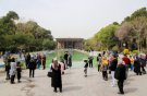 مسافران نوروزی در کاخ چهل ستون اصفهان