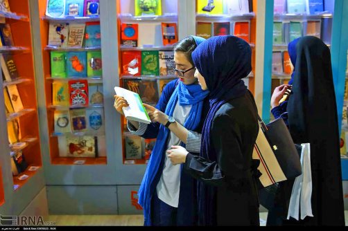 تخفیف ندهیم نمایشگاه کتاب بی‌رونق می‌شود