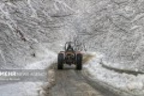 آخرین وضعیت تردد در جاده های اصفهان / محورهای غرب استان برفی است