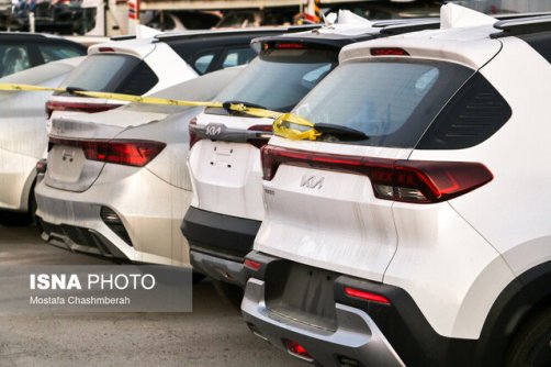 خودروهای وارداتی به تهران رسیدند