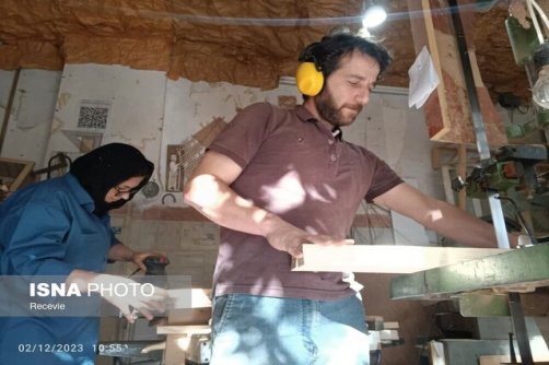 احیاء هنر فاخر گره‌چینی با سرانگشتان زوج هنرمند اسدآبادی