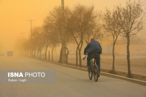 خیزش گردوغبار در استان‌های غربی کشور/رگبار باران در نقاط مختلف