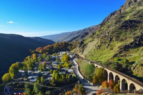 بازدید سالانه نیم میلیون گردشگر از روستای بیشه لرستان