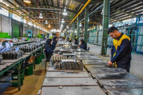 راه صرفه جویی در مصرف برق، کاهش ساعات کار نیست!