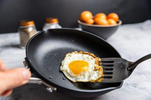 ساخت جایگزینی ایمن‌تر از تفلون برای ظروف آشپزی