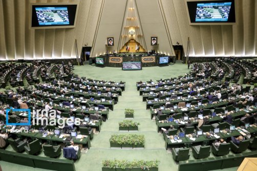 بررسی اجرای سال نخست برنامه هفتم توسعه در دستور کار مجلس قرار گرفت