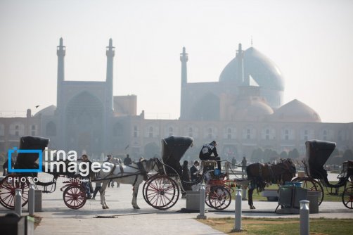 چرخش آلودگی هوای اصفهان بر مدار آلوده برای عموم/ چهار شهرستان در وضعیت قرمز قرار دارند