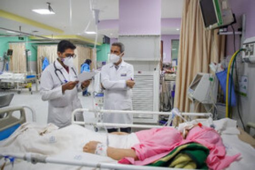 مشهد در پیک هفتم کرونا