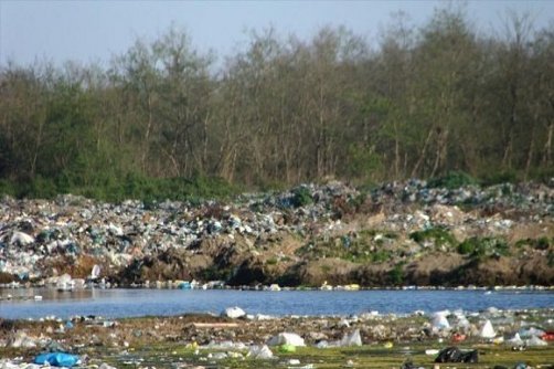 «قوری‌چای» همچنان محل تخلیه نخاله‌های سفال لالجین است