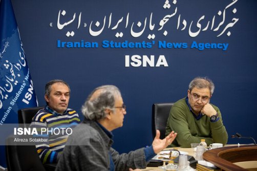 نقدهای تند مدیر خانه «ای‌بی» ایران و هم‌صدایی شاعران