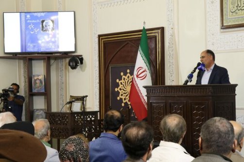 استادانی مانند جمال‌پور با همه سختی‌های موجود می‌توانند تأثیرگذار باشند