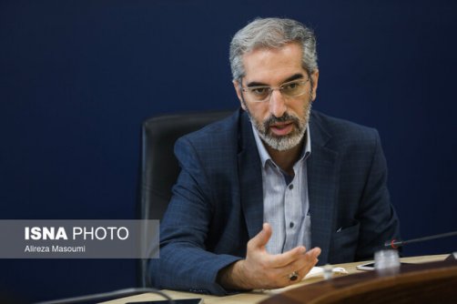 به اتفاقات موزه هنرهای معاصر ریز ورود نمی کنیم/نمایشگاه اخیر اتفاق مبارکی است