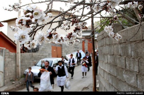 بهاریه‌های گیلان و سنت‌های نمایشی «عروس گولی» و «تکم چی»